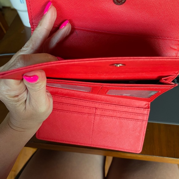 Michael Kors black and red multiple opening wallet new without tags never used. - Picture 4 of 9